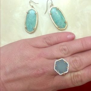 Kendra Scott “Elle” earrings with bonus ring!